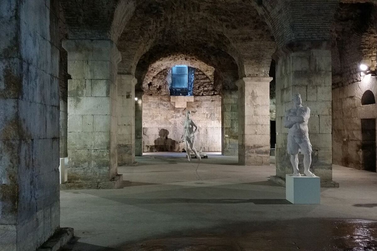 Stone pillars and vaults in the cellars under Diocletian's Palace